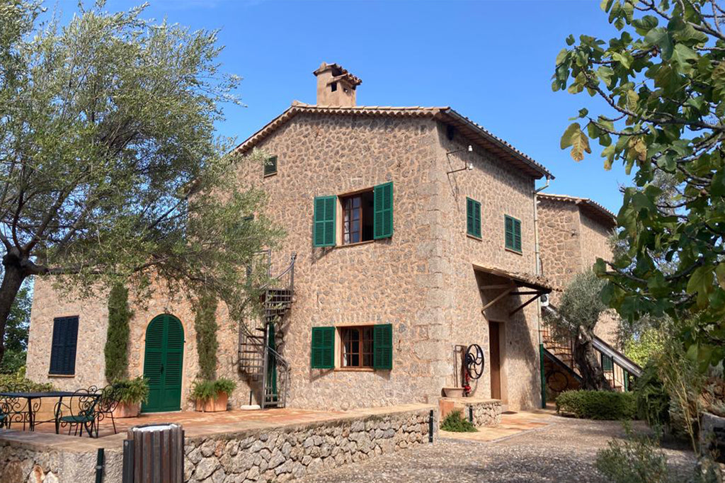 Secret Gardens: House of Robert Graves, Deia