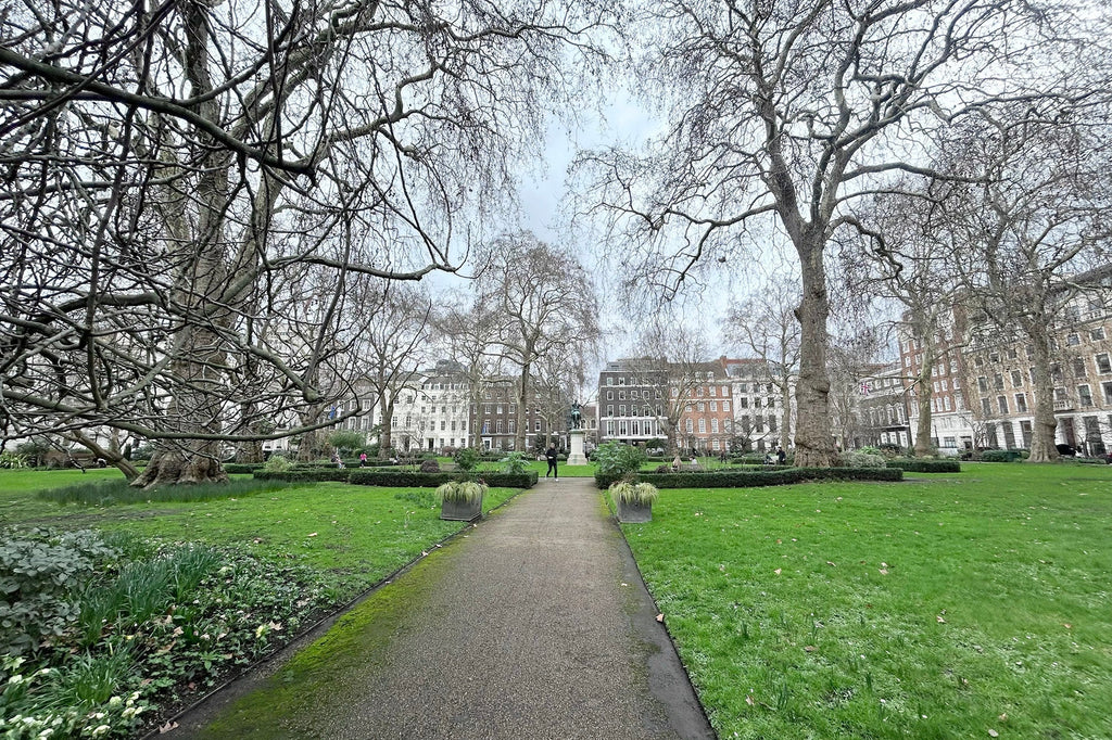 Exploring the award-winning St James Square Gardens, a lunchtime find!