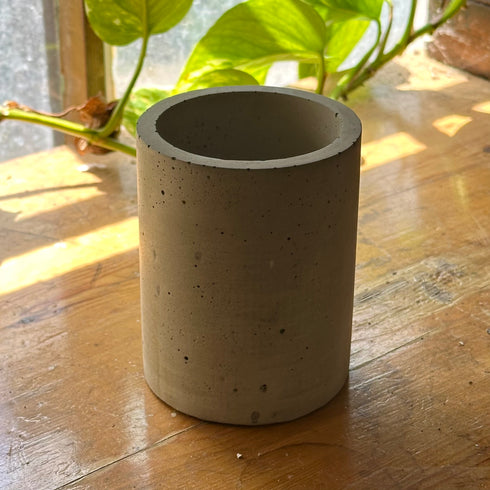 SECONDS Toothbrush Holder
