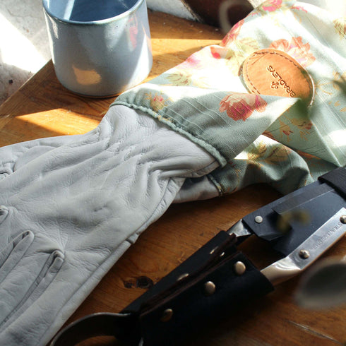 Blue Floral English Leather & Linen Gardening Gloves – Small