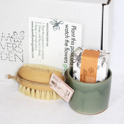 The Dig Then Scrub Gift Box